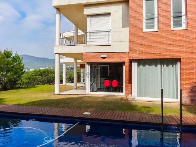 Chalet, Cabrils
