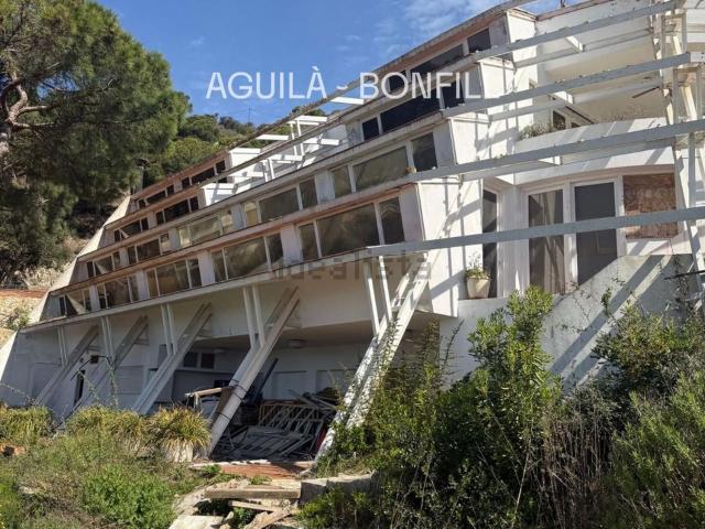 Chalet, Cabrils