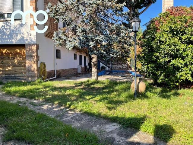 Chalet, Cabrils
