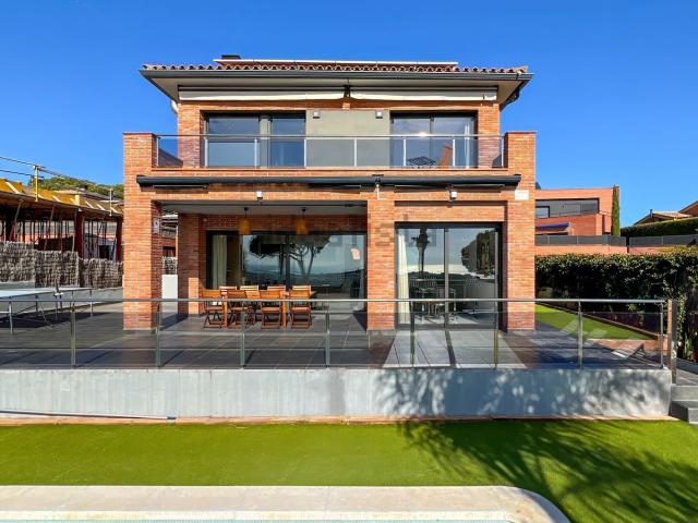 Chalet, Caldes d&apos Estrac