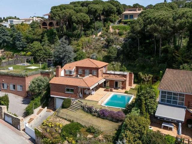 Chalet, Caldes d&apos Estrac