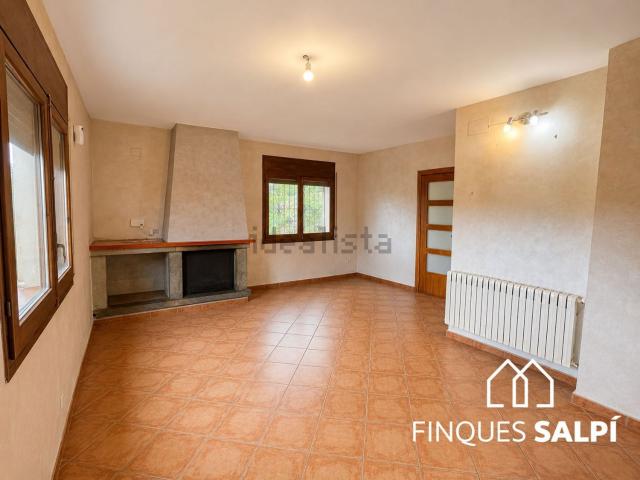 Chalet, Caldes de Malavella