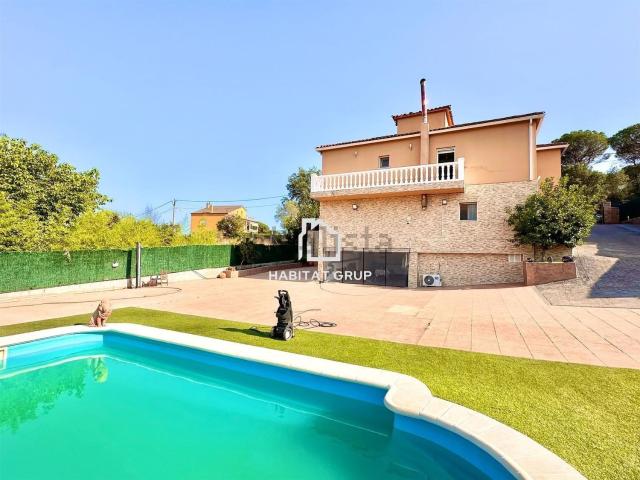 Chalet, Caldes de Malavella
