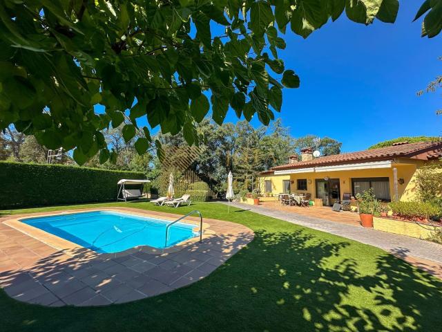 Chalet, Caldes de Malavella