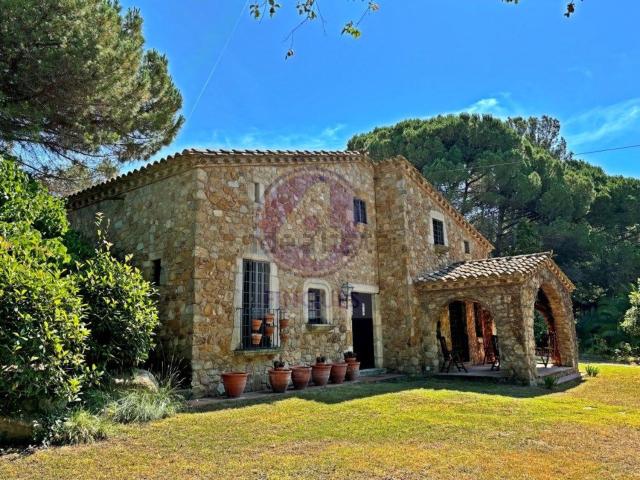 Chalet, Caldes de Malavella