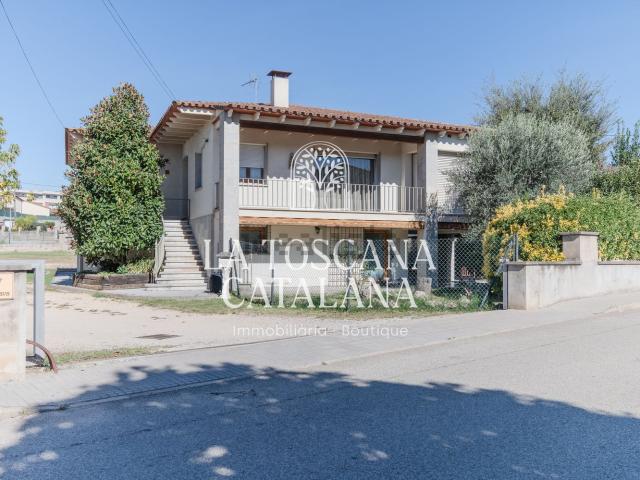 Chalet, Caldes de Malavella