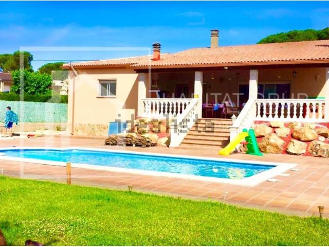 Chalet, Caldes de Malavella