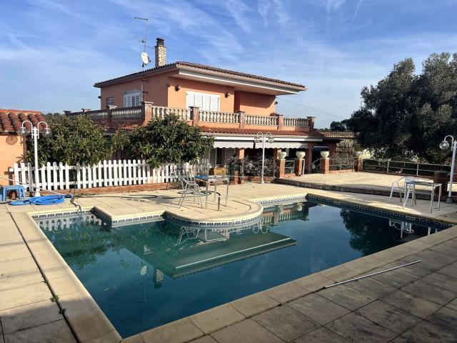 Chalet, Caldes de Malavella