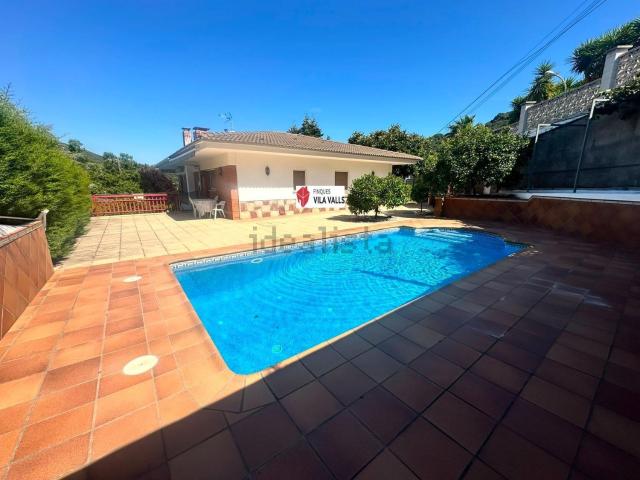 Chalet, Caldes de Montbui