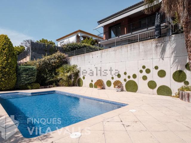 Chalet, Caldes de Montbui