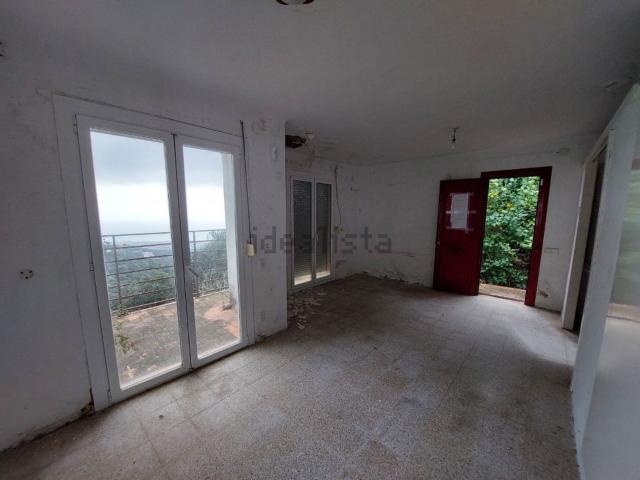 Chalet, Calella
