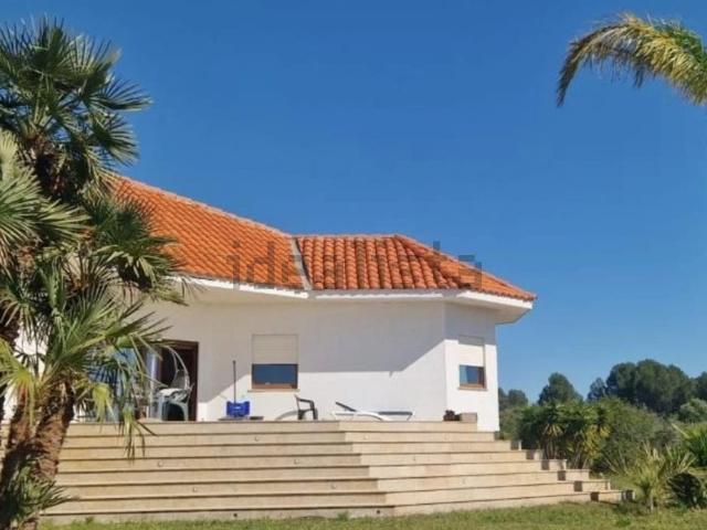 Chalet, Calig