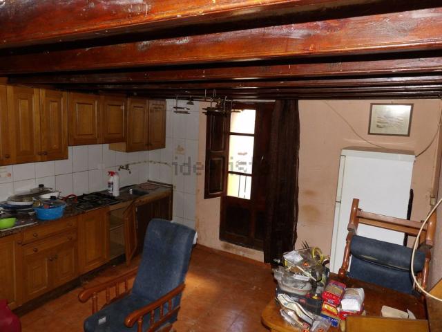 Chalet, Calig