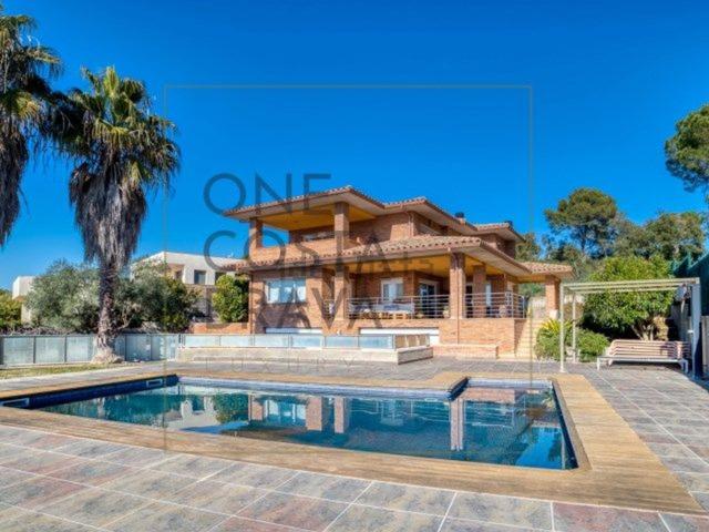 Chalet, Calonge