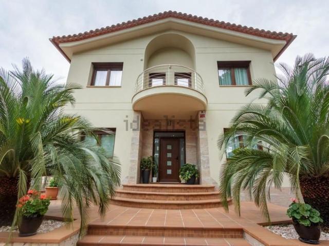 Chalet, Calonge