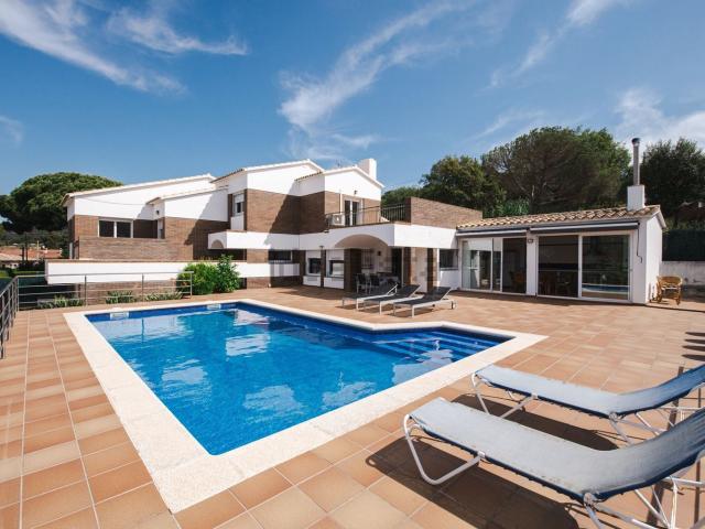 Chalet, Calonge