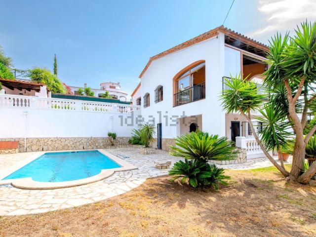 Chalet, Calonge
