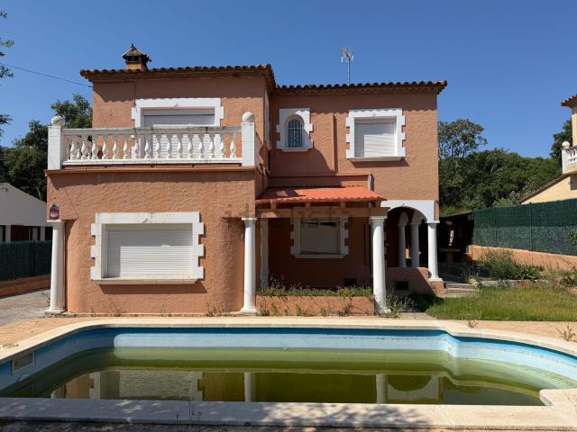 Chalet, Calonge