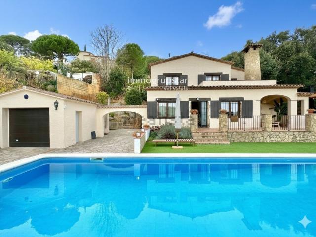 Chalet, Calonge