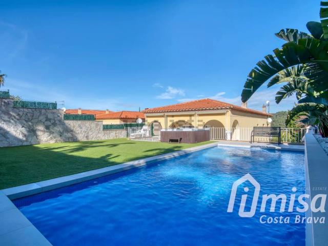Chalet, Calonge