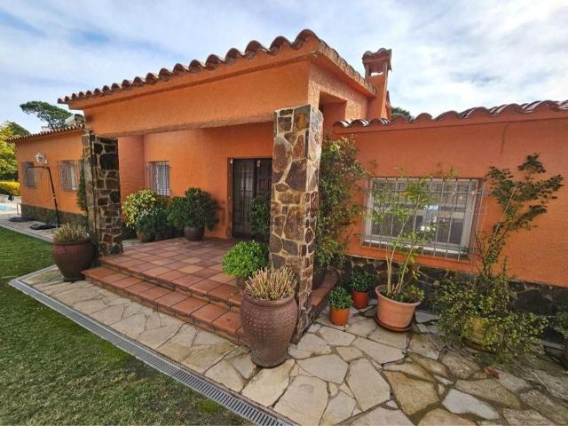 Chalet, Calonge