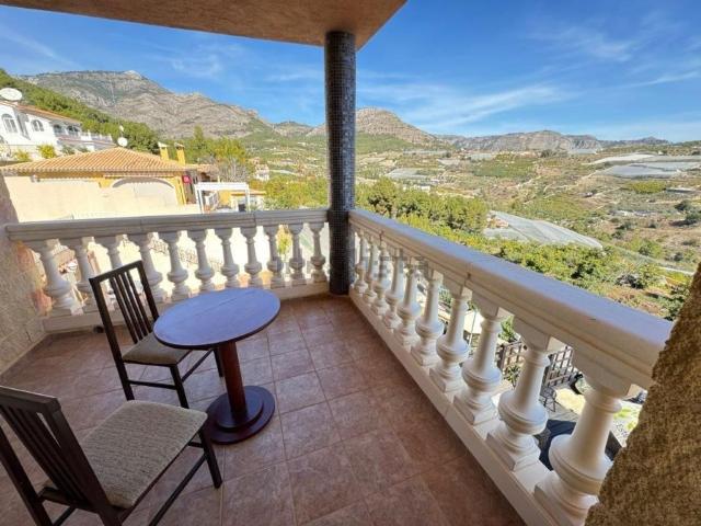 Chalet, Callosa d&apos En Sarria