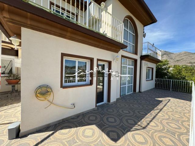 Chalet, Callosa d&apos En Sarria