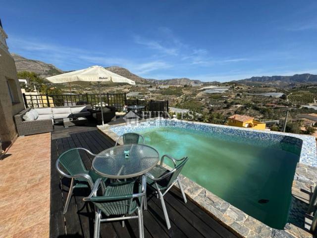 Chalet, Callosa d&apos En Sarria
