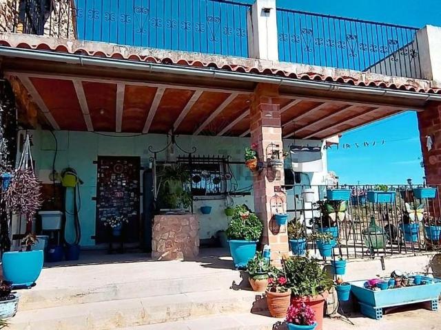 Chalet, Camarles