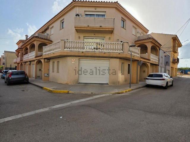 Chalet, Camarles