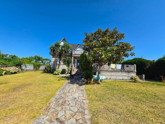 Chalet, Cambados