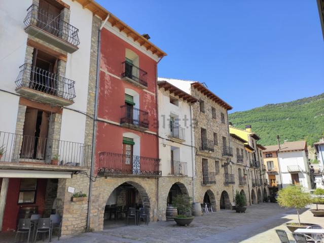 Chalet, Campo