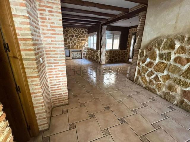 Chalet, Campo de Criptana