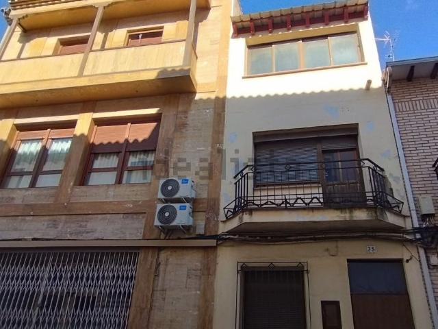 Chalet, Campo de Criptana