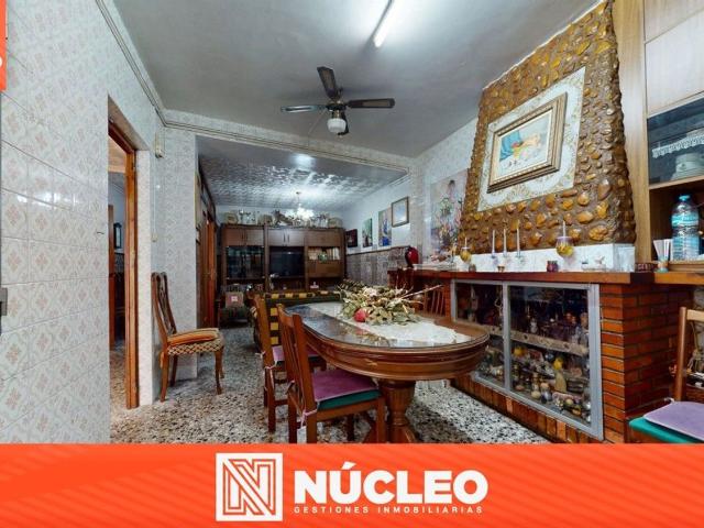 Chalet, Campo de Mirra