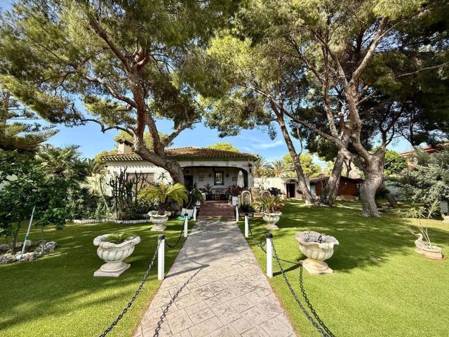 Chalet, Campoamor, Orihuela