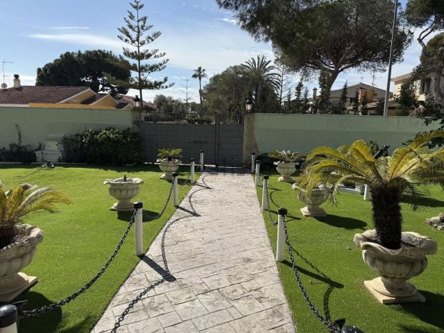 Chalet, Campoamor, Orihuela