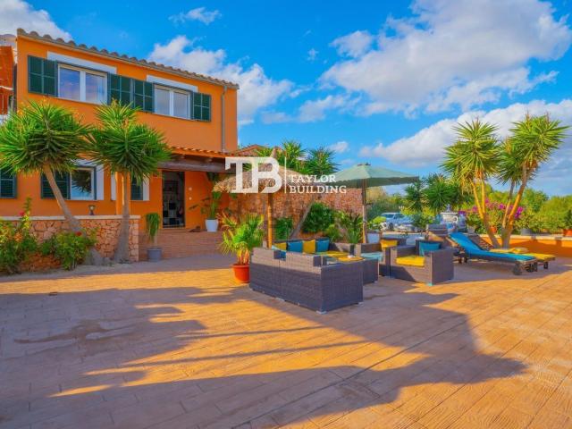 Chalet, Campos