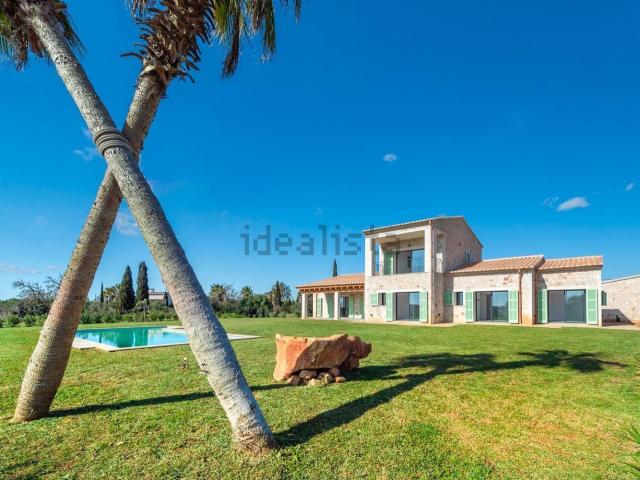 Chalet, Campos