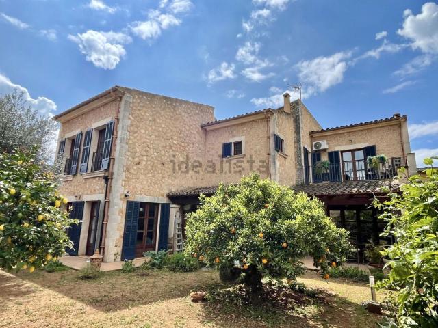 Chalet, Campos
