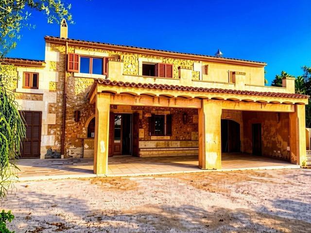 Chalet, Campos
