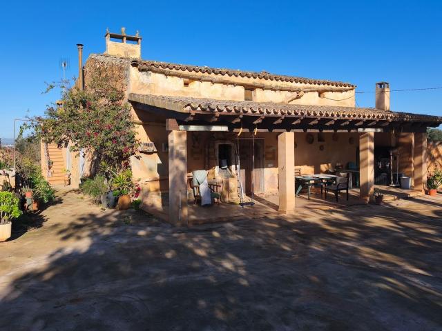 Chalet, Campos