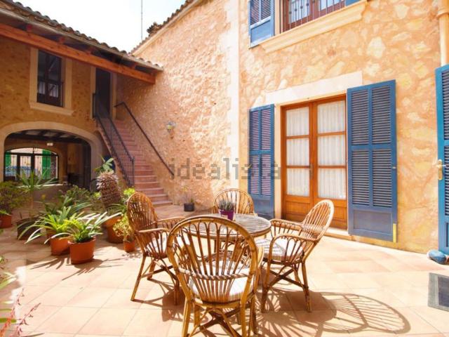 Chalet, Campos