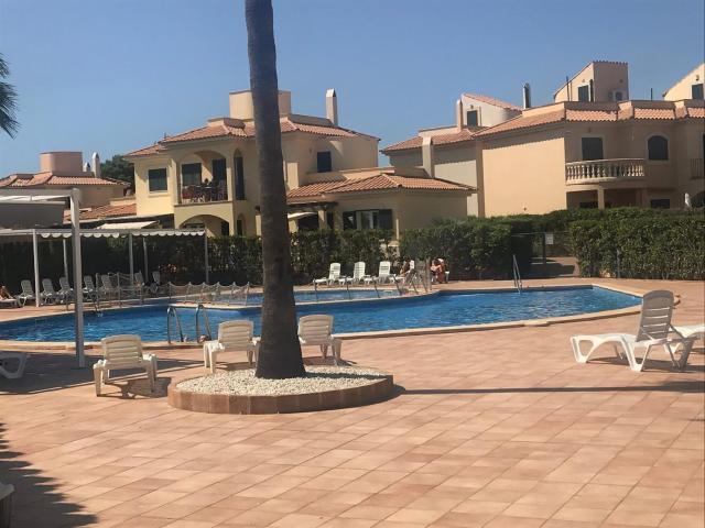Chalet, Campos