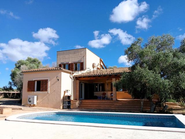 Chalet, Campos
