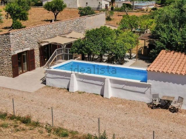 Chalet, Campanet