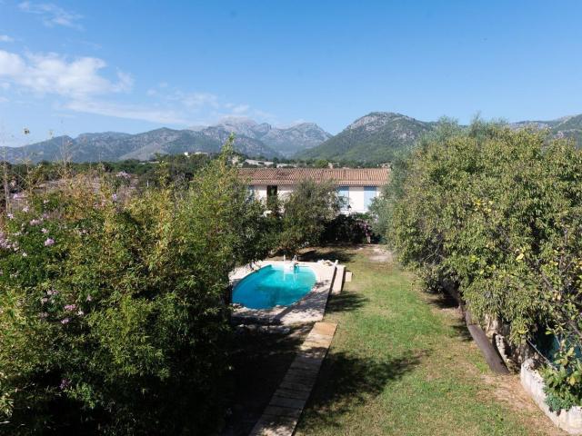 Chalet, Campanet