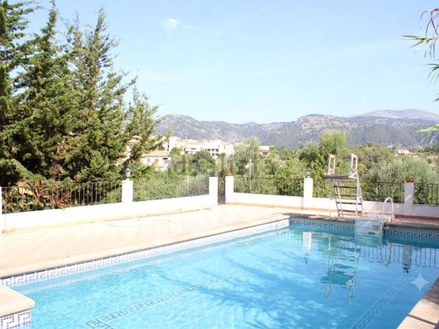 Chalet, Campanet