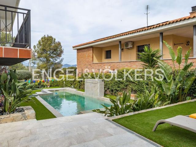 Chalet, Can Parellada, Terrassa