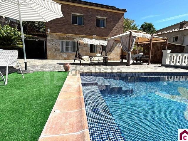 Chalet, Can Parellada, Terrassa